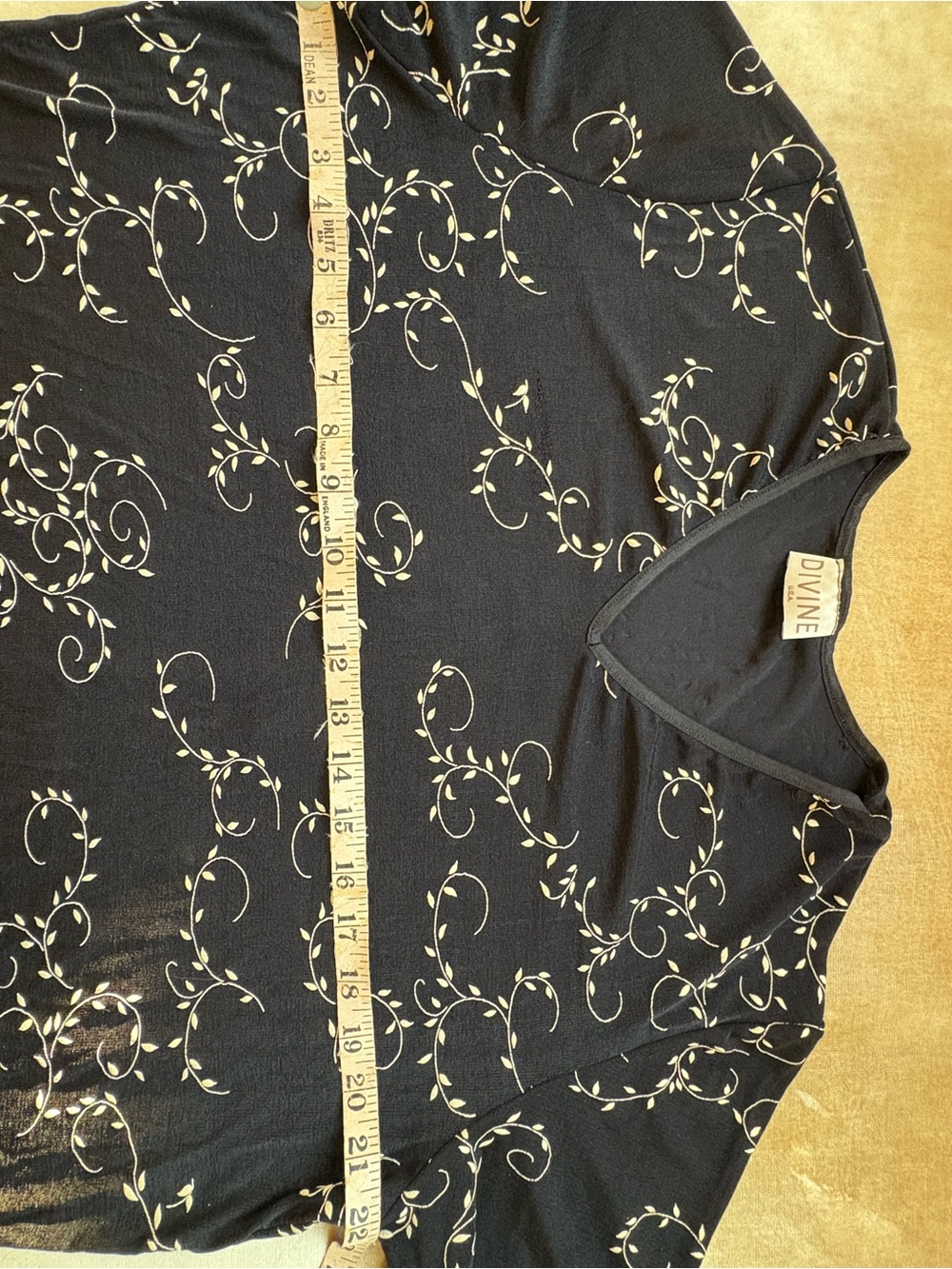 Black V-Neck Blouse with White Vine Print - Women - Picture 9 of 12